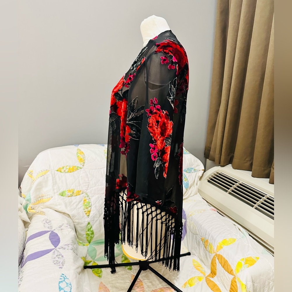 Wrangler Boho Sheer Velvet Rose Kimono Wrap with Black Trim Fringe L - Picture 2 of 10